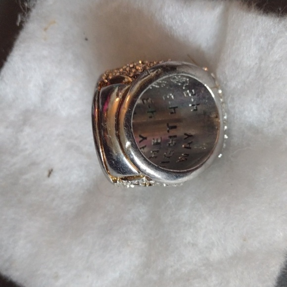 2017 Stanley Cup Ring - Picture 2 of 3